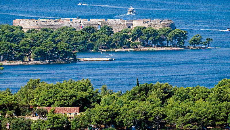 克羅埃西亞史賓尼克聖尼古拉炮台是威尼斯共和國重要海防堡壘。